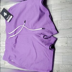 🆕 FOURLAPS MEDIUM LAVENDER PURPLE RUSH SHORTS M 2025-6-2
